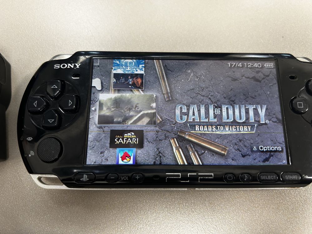 Sony PSP 3004 Хакнато с много качени игри