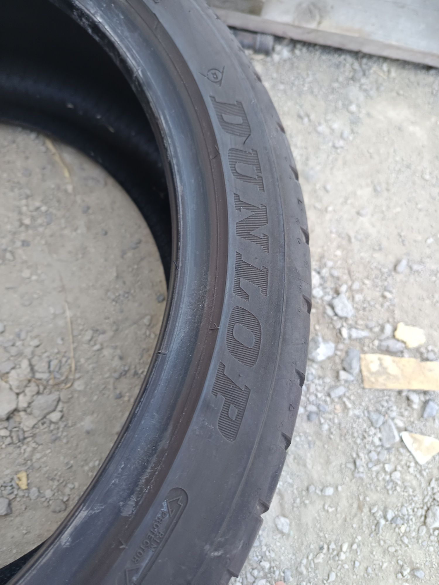 225 40 R 18 DUNLOP Дот 2719