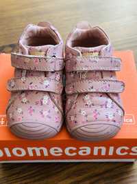 Ортопедични детски обувки Biomehanics