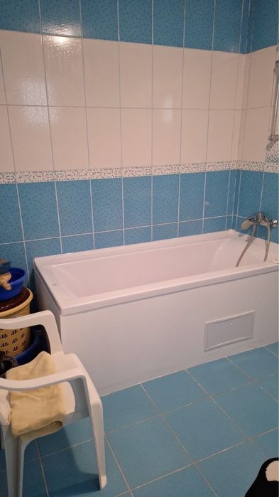 Inchiriez casa mobilata