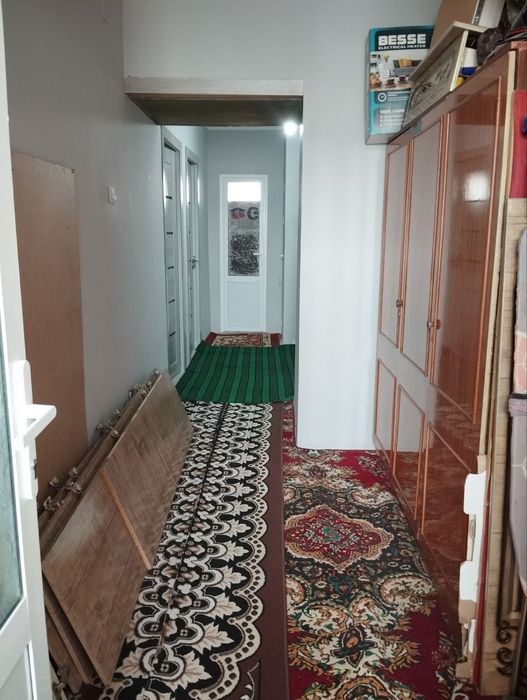 Uy sotiladi barcha qulayliklarga ega