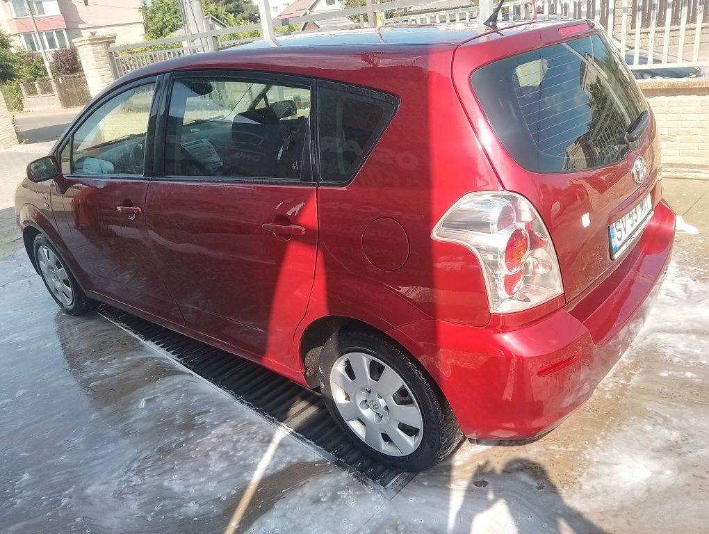 Vind Toyota corola verso