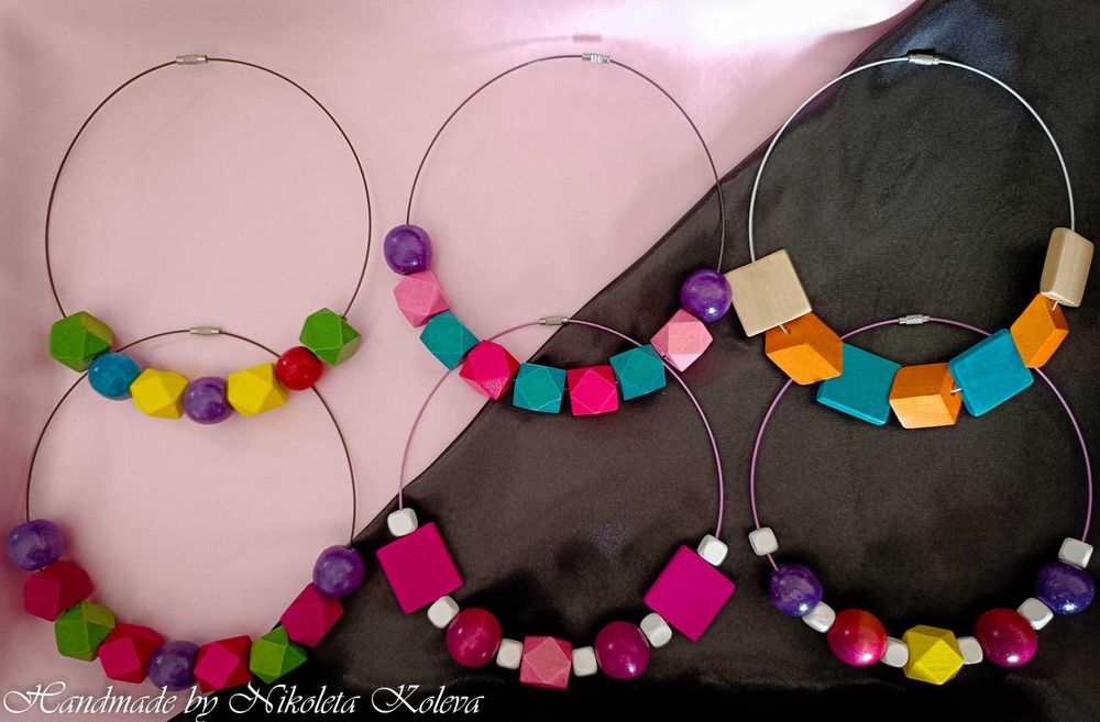 Дамски твърди колиета,ръчна изработка