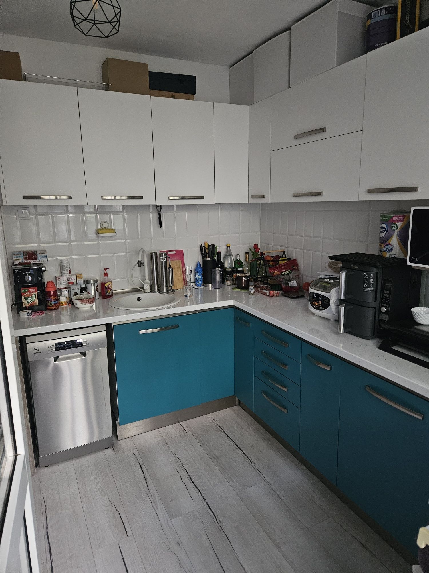Vânzare apartament 3 camere (2 bai) Drumul Taberei