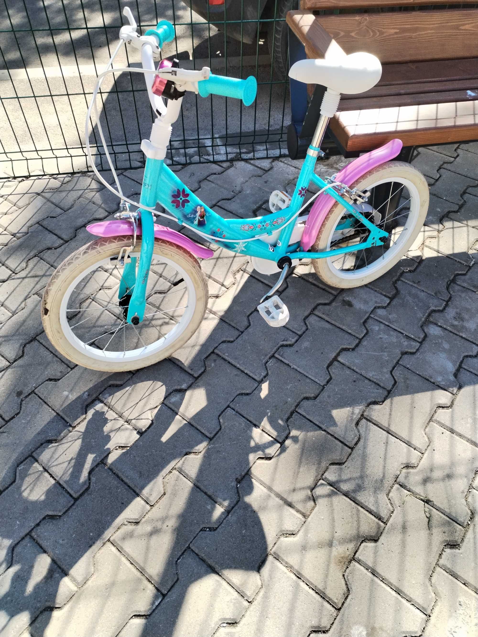 Bicicletă Frozen pentru fetițe