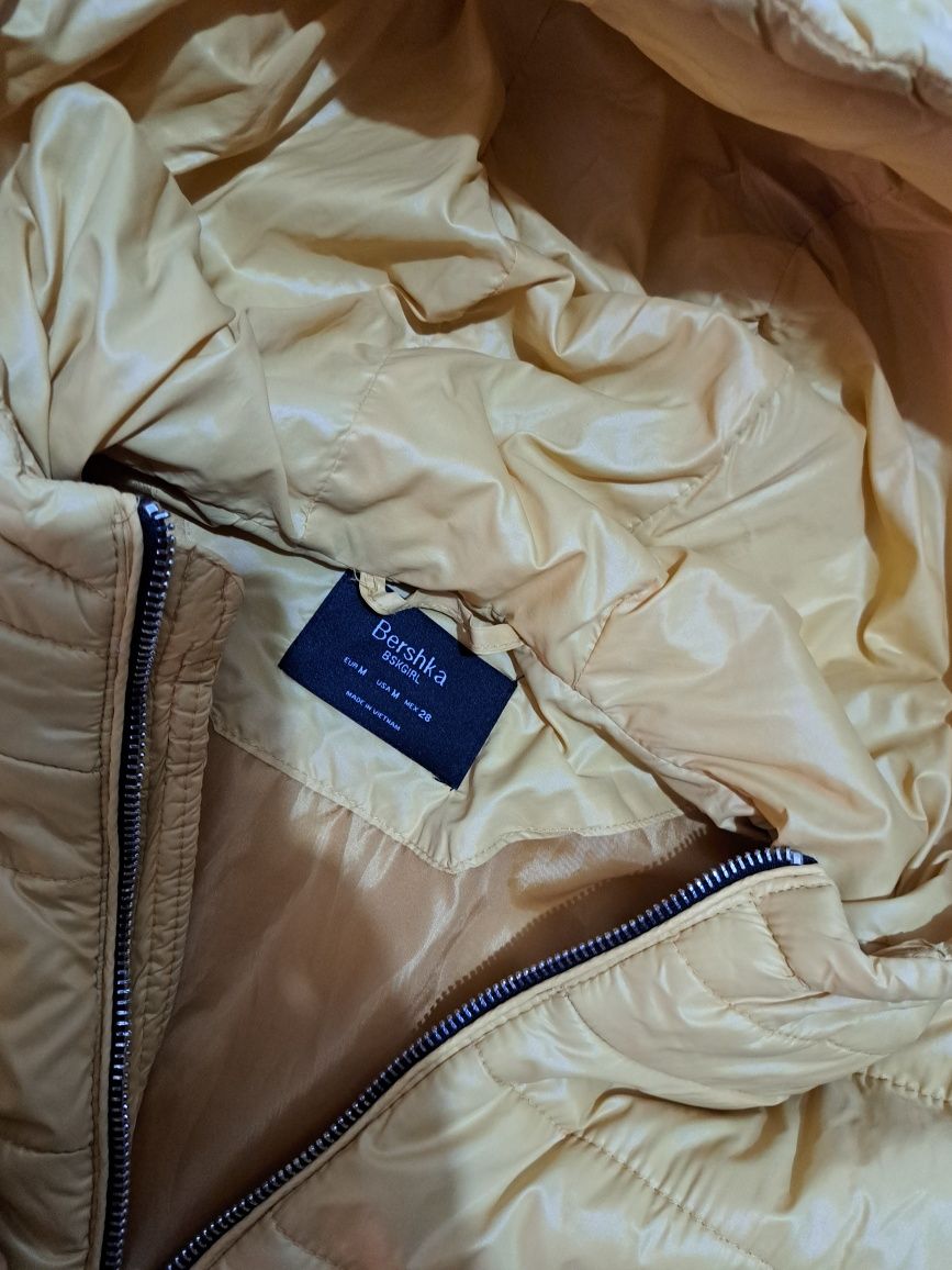 Дамско яке Bershka