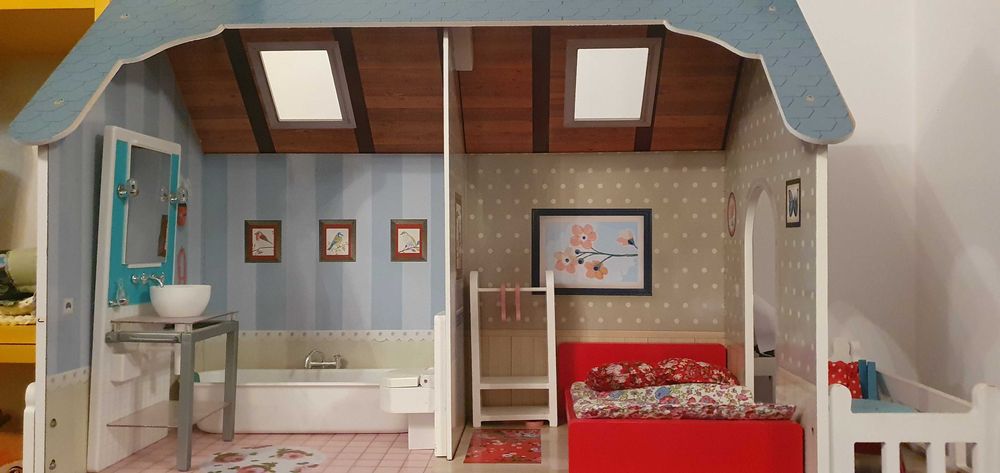 Căsuță pentru papusi de lemn 3 etaje IMAGINARIUM.