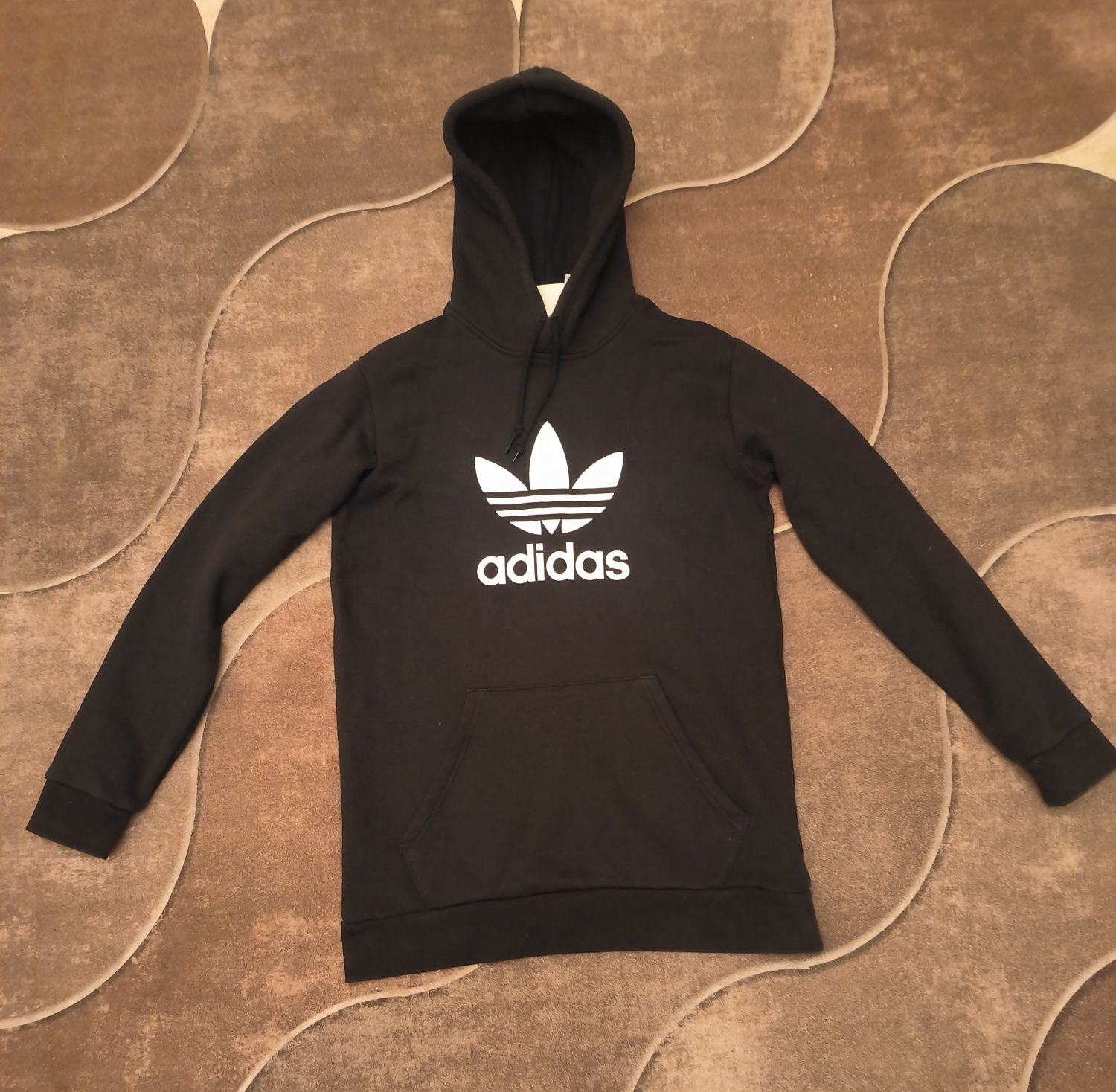 Adidas суичър размер M