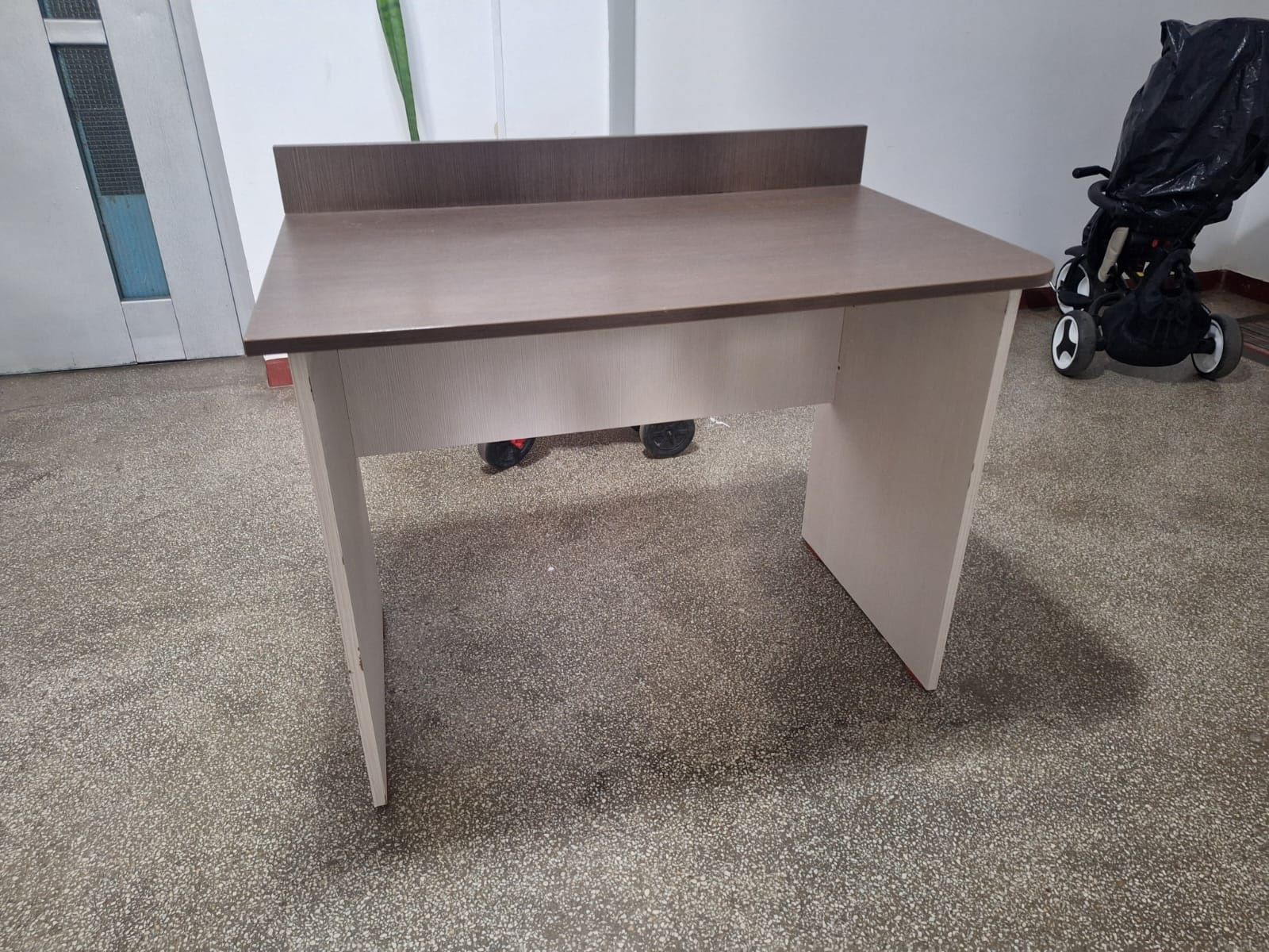 Birou folosit, demontabil, 60×100,inaltime 75cm