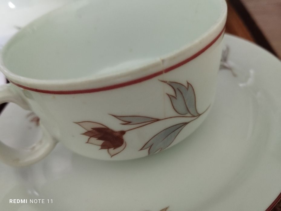 Ретро порцеланов сервиз