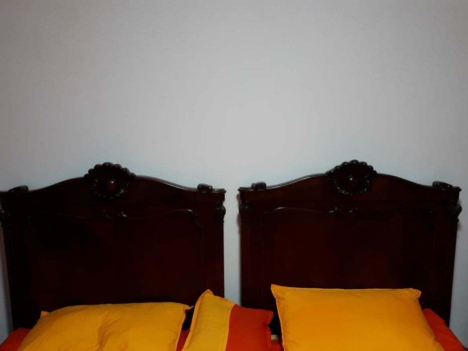 Dormitor antic 100 ani +