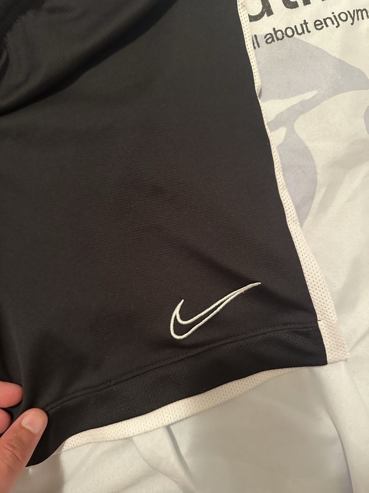 Къси гащи Nike S размер