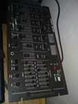 Mixer audio cu reverb