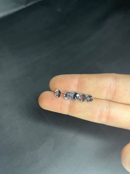 Spinel natural de vanzare