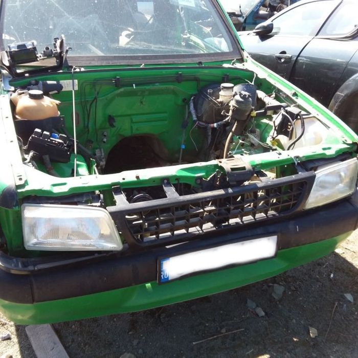 Dezmembrari  Opel FRONTERA A  1992  > 1998 2.0 i (52SUD2, 55SUD2) Ben