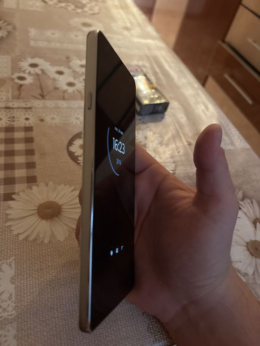Motorola Edge 20 8gb ram