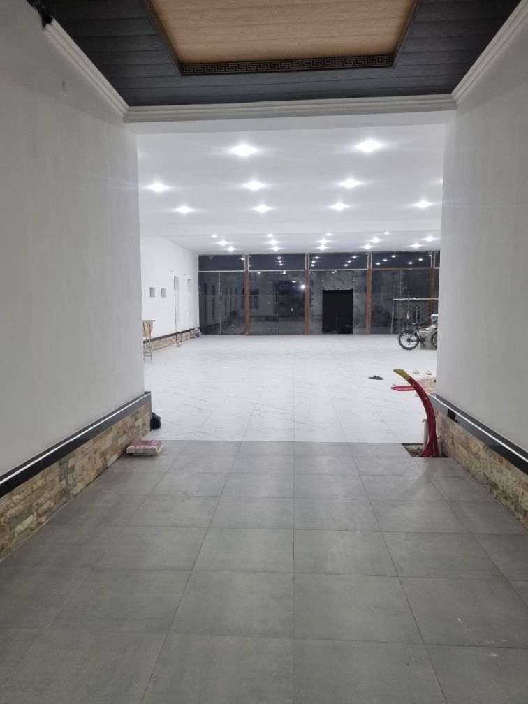 Bulungur markazida Uzbekiston kochada 400m2 joy ijaraga beriladi