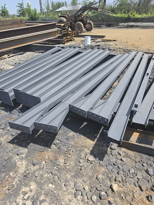 Vand Stâlpi metalice și ferme metalice structura 6x20 și 8x30