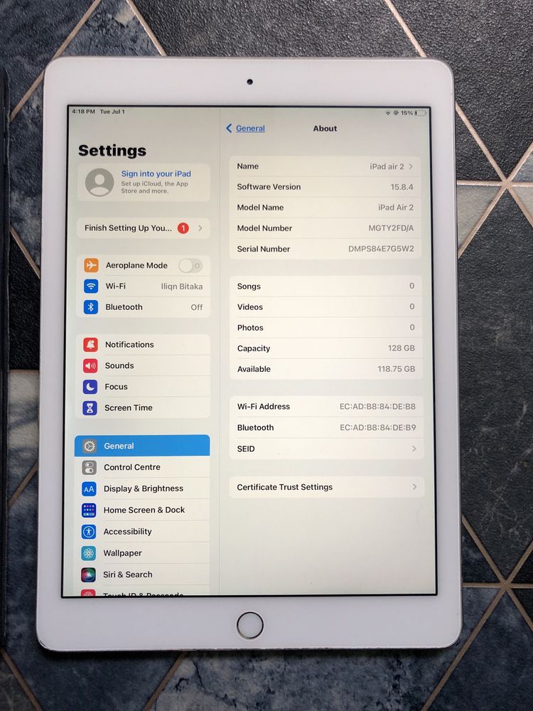 Продавам iPad Air 2 128gb