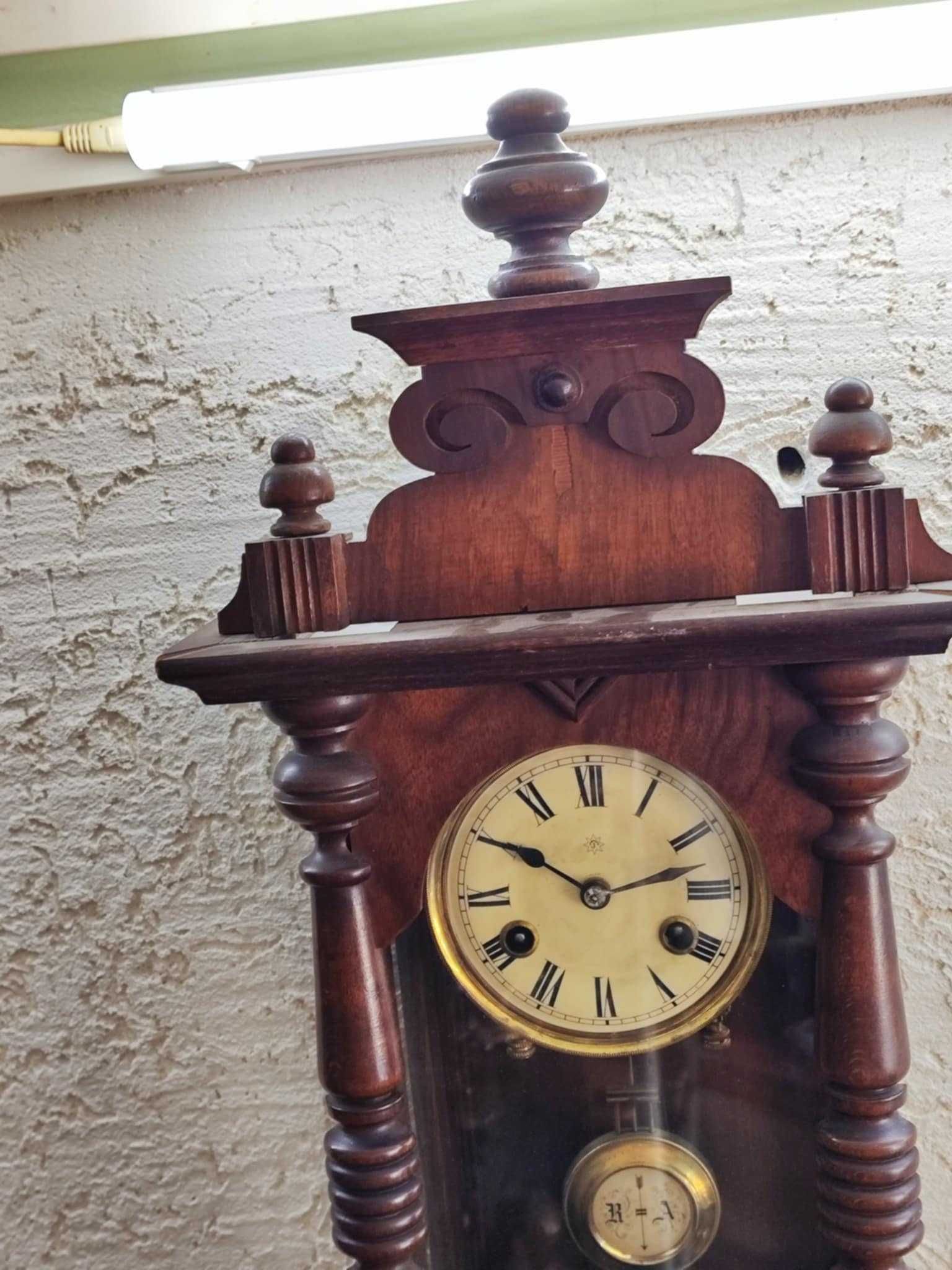 Стар стенен механичен часовник Junghans
