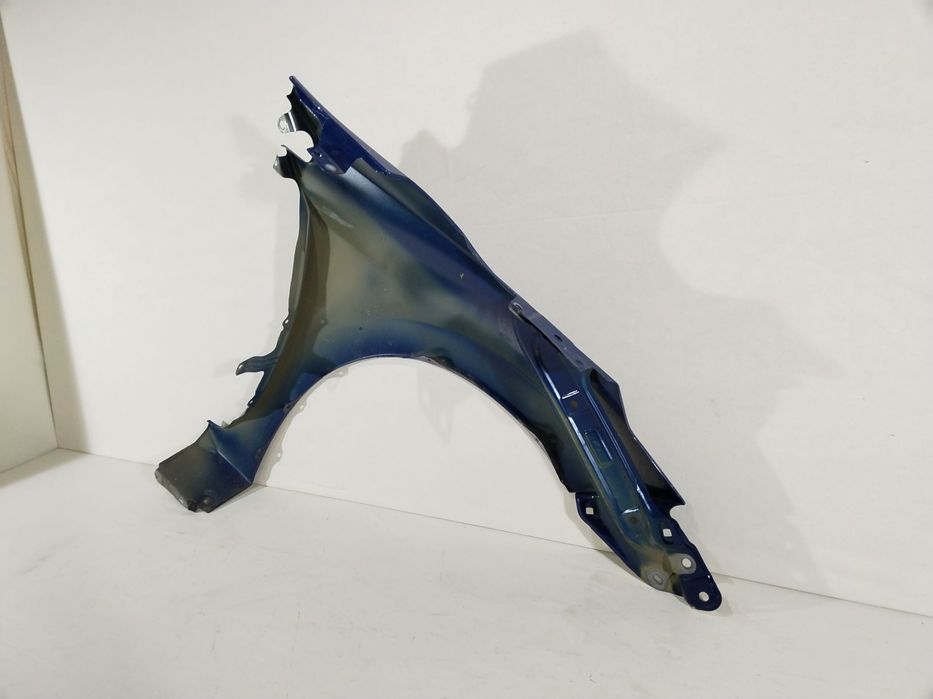 Aripa stanga fata Toyota Corolla, 2013, 2014, 2015, 2016, 2017, 2018.