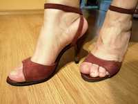 Vând sandale Guban Lux