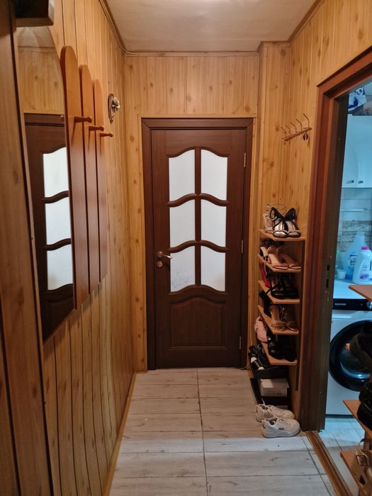 Persoana fizica vand apartament 2 camere nedecomandat in Bacau