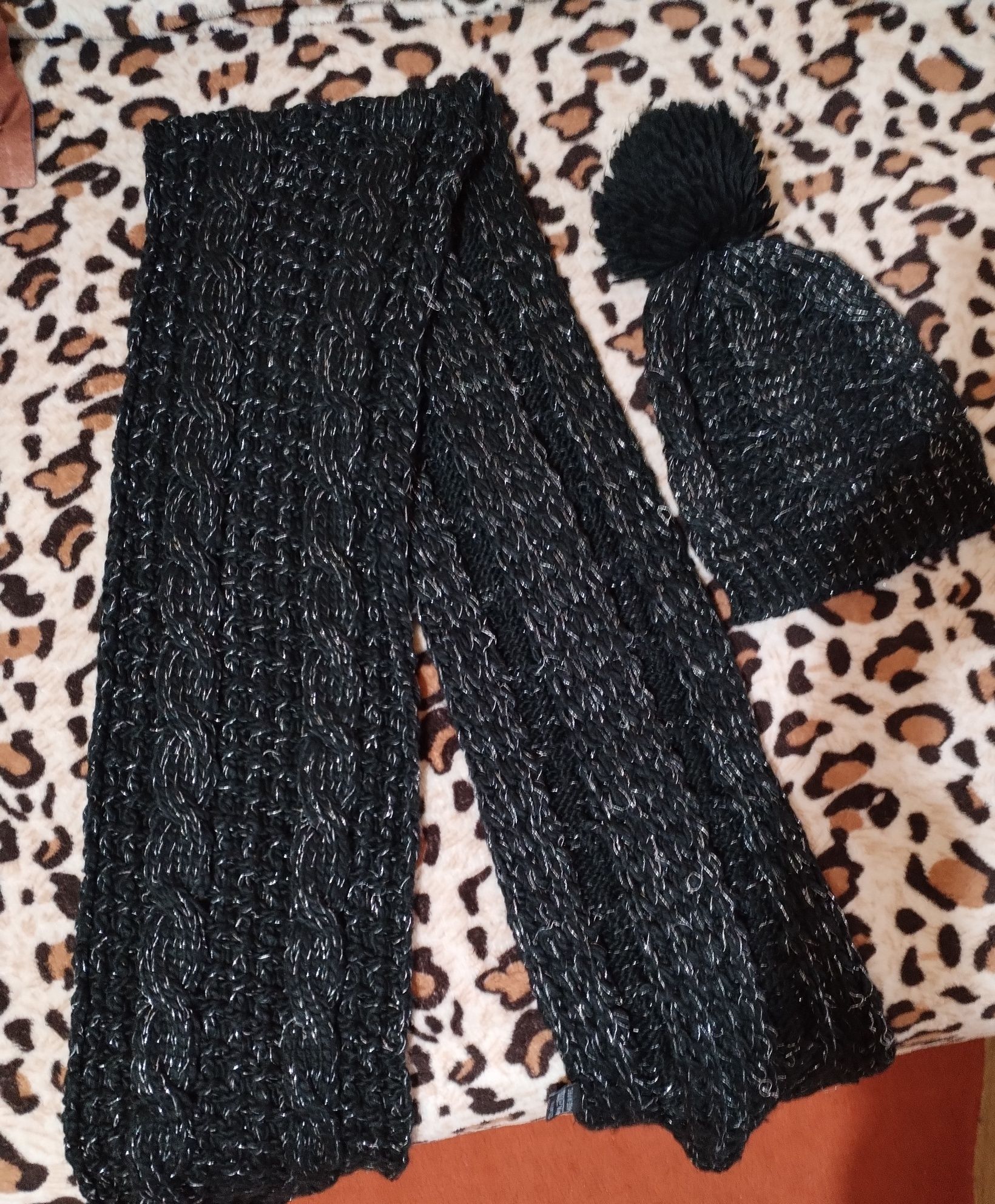 Set Fular + fes pentru femei