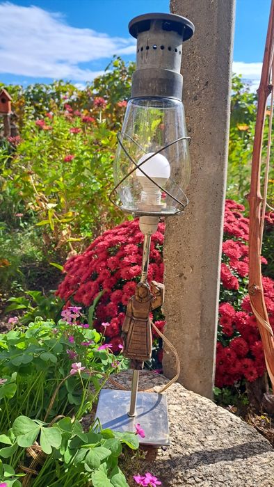 Изработвам лампи