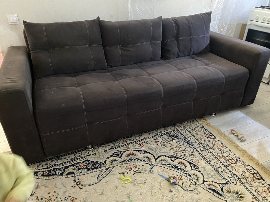 Продам диван в макинске