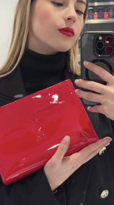 Оригинален несесер за гримове Yves Saint Laurent Red Glossy Pouch
