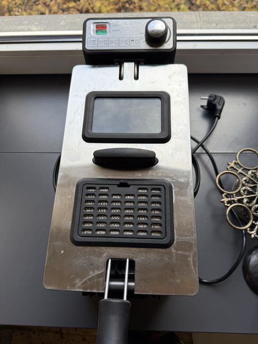 Friteuza Star-Light OFB-3020SS, 2000W, 3L, Termostat reglabil, Inox