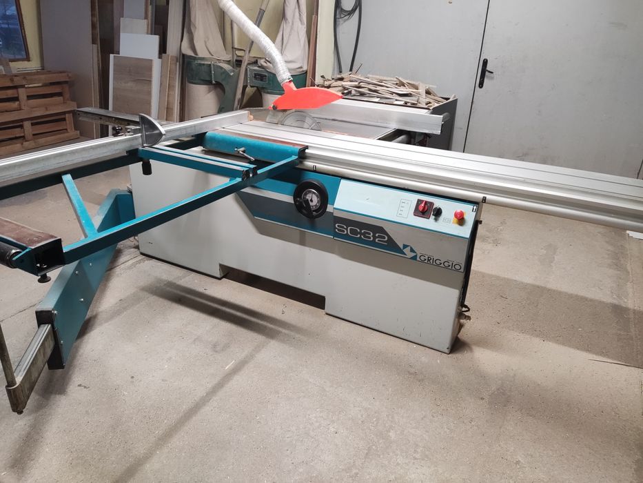 Форматен циркуляр с подрезвач