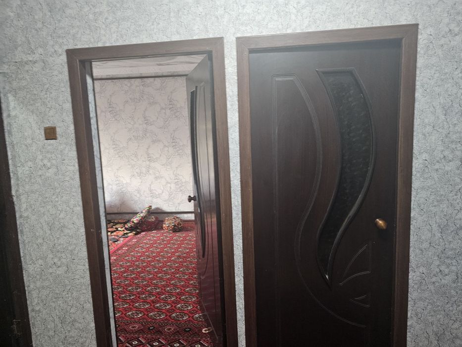 Mushatriy dukon yonida 2 xonali 65 kvadrat kv sotiladi.2~ etajda