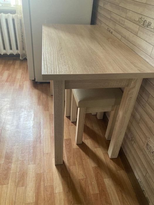 Продам мебель, вещи , угловой шкаф, комод , шкаф плательный , платье