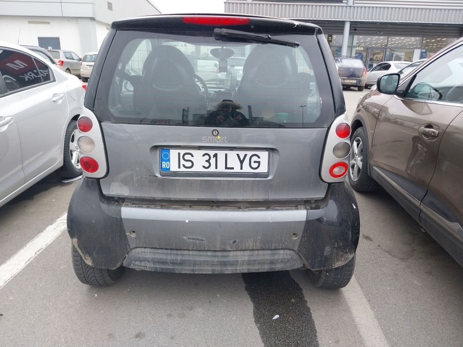 Vand 2 SMART FORTWO putin negociabil