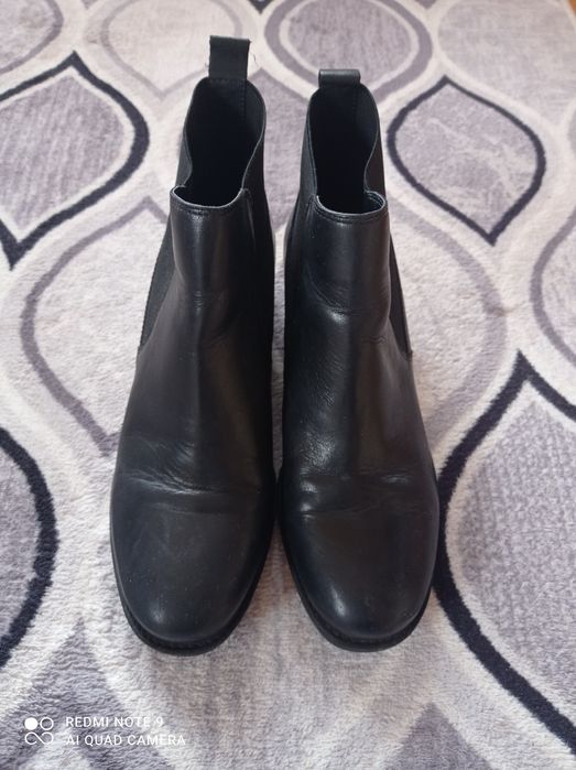 Дамски боти от естествена кожа