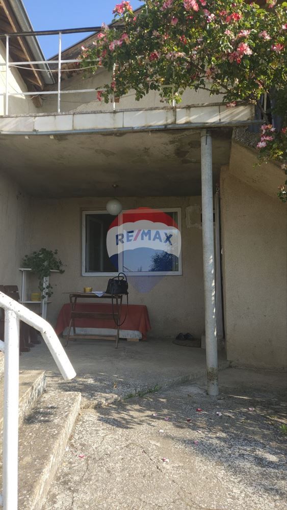 Продава се къща с  морска панорама в с. Рогачево, РН