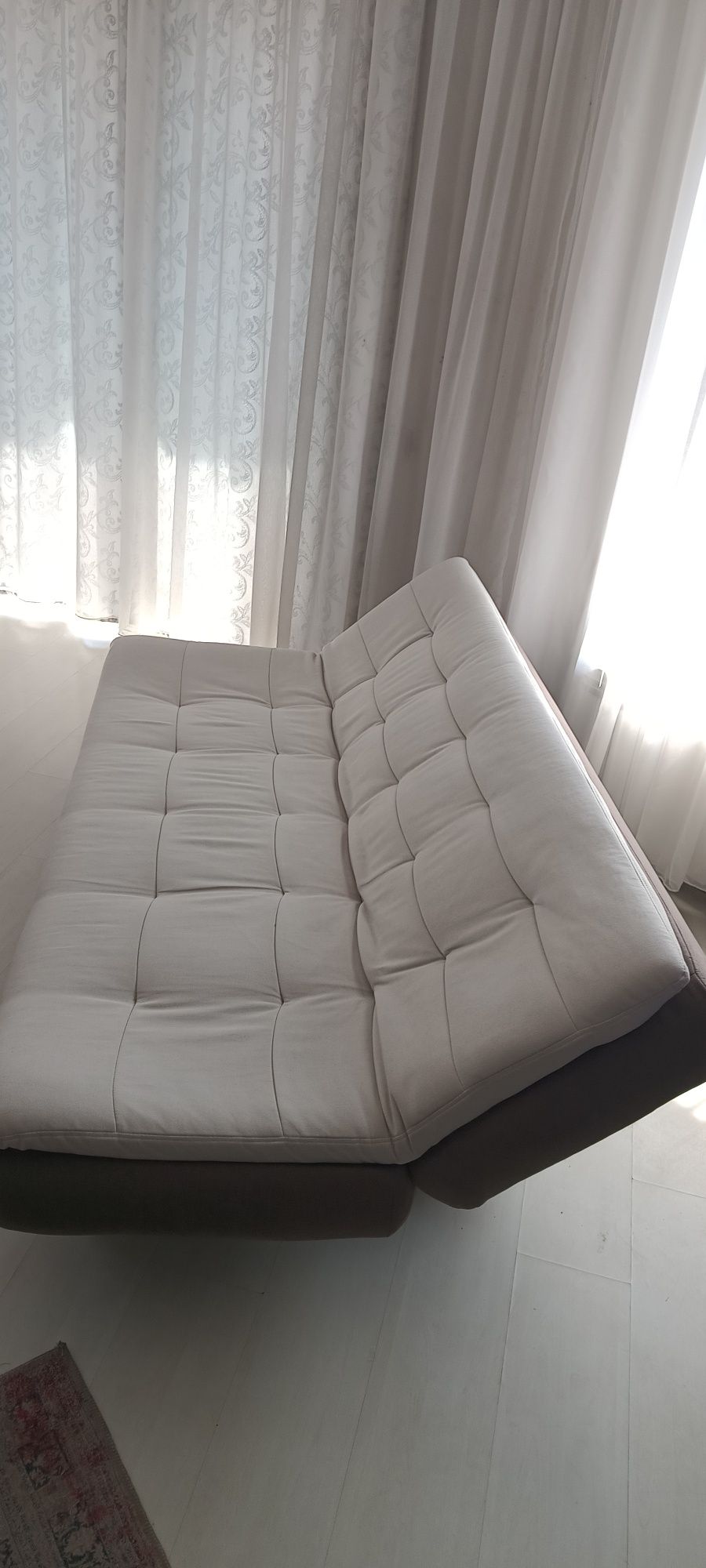 Vând  doua canapele living