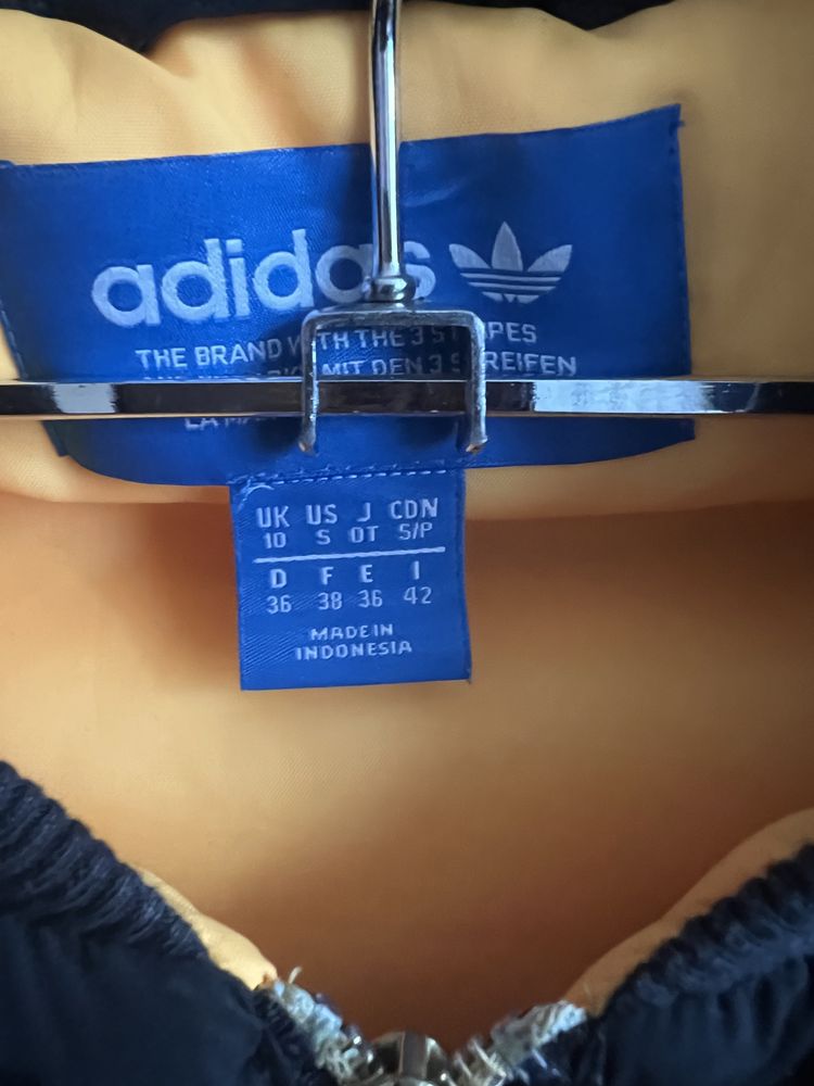 Adidas яке  размер М
