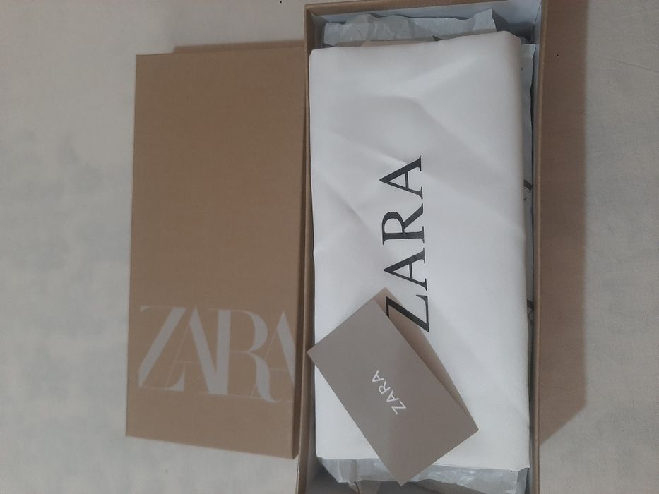Zara oyoq kiyimi