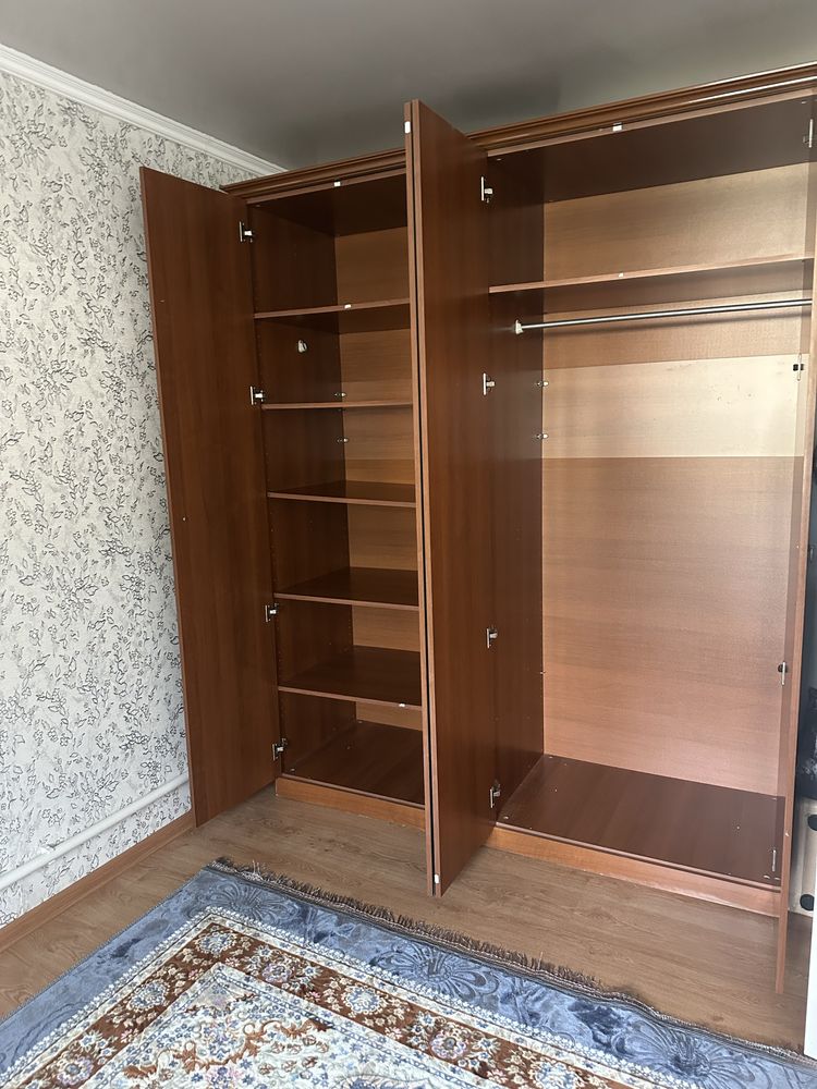 Шкаф шатура в идеальном состоянии