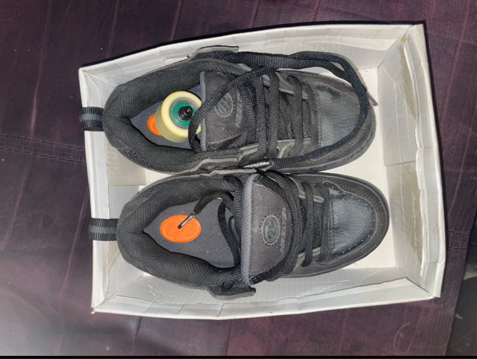 Маратонки с колелца