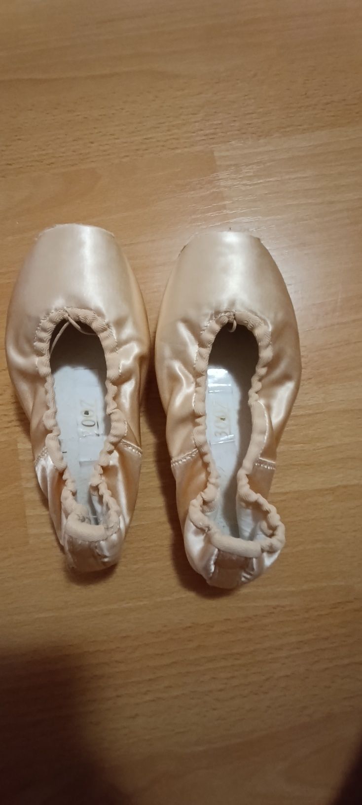 Продавам балетни палци