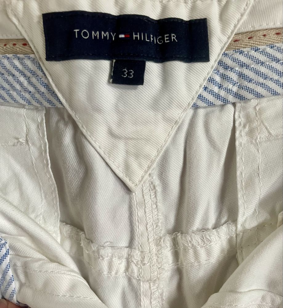 Pantaloni scurti barbati Tommy Hilfiger bumbac, masura M