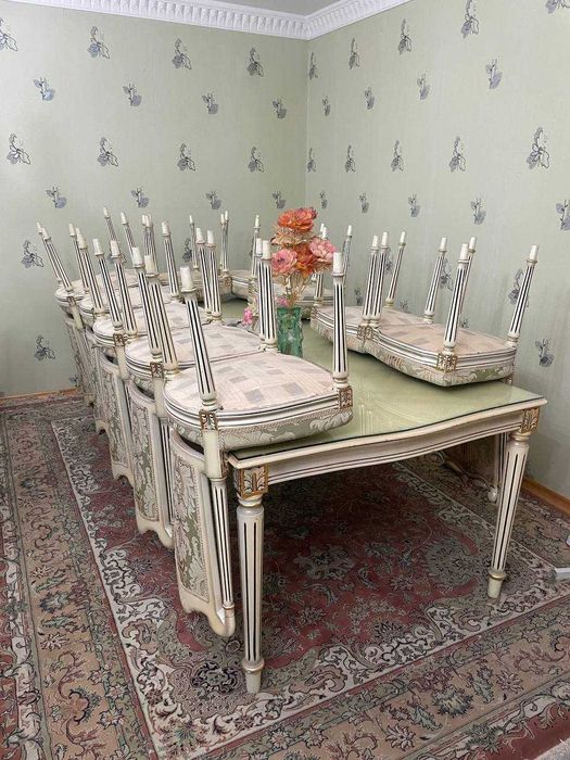 Продаётся  3-х комнатная квартира