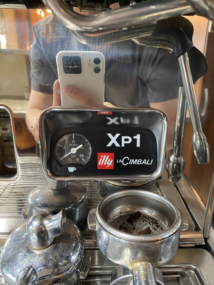 Продам кофе машину модель LaCimbali Made in Italy