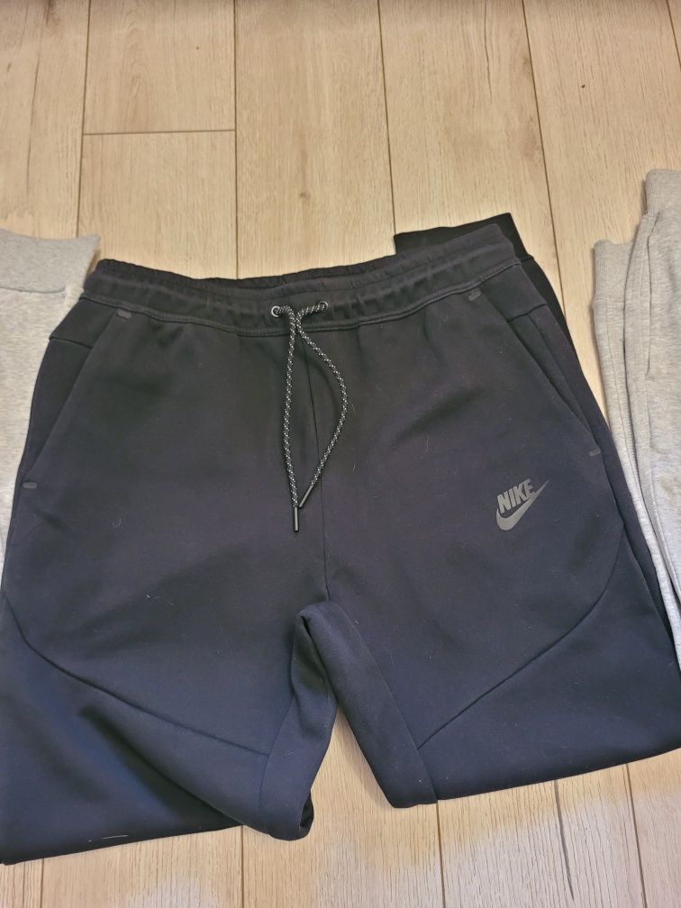 3 долнища на Nike размер Л