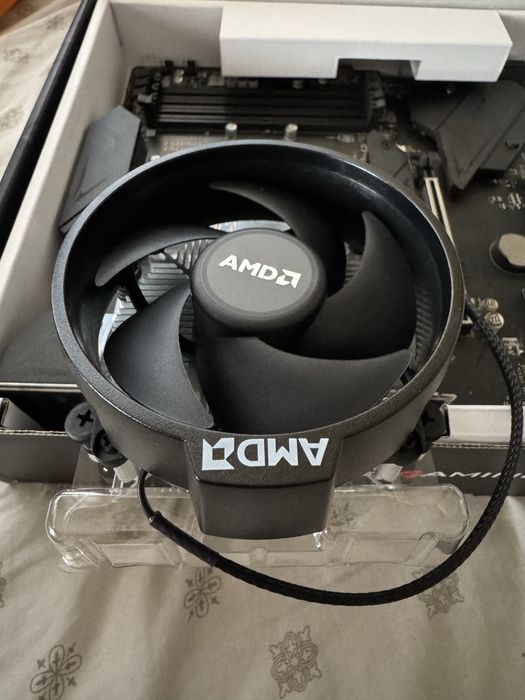 B550 + 32GB ram ddr4 + Ryzen 5 5600 комплект дъно рам и процесор