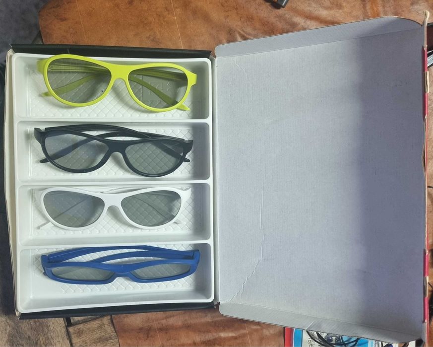 4 Ochelari 3D LG AG-F315 Party Pack , pasivi